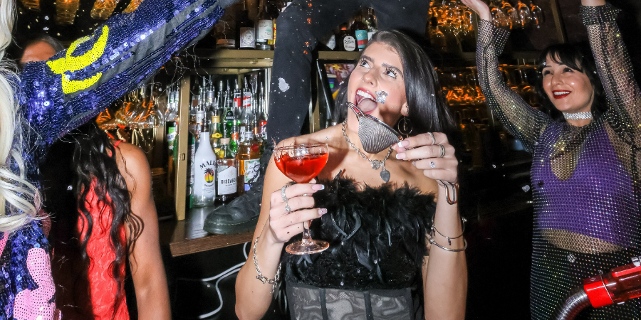 Singing bartenders at Be At One Richmond Singing bartenders at Be At One Richmond