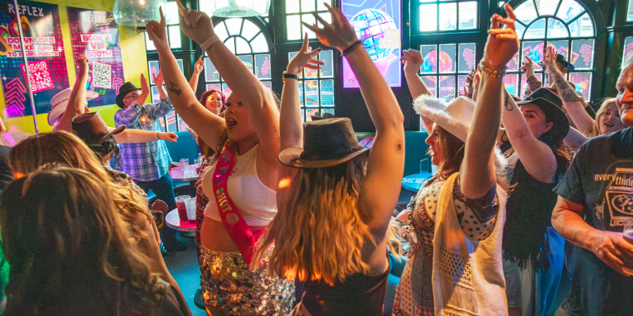 Club Night at Retro Bars