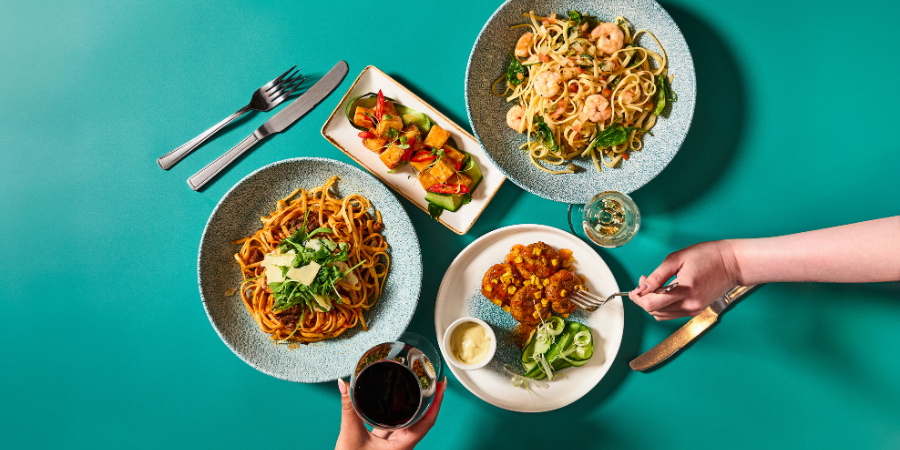 2 STARTERS AND 2 MAINS