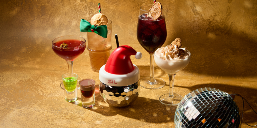 CHRISTMAS COCKTAILS, MADE BY YOU