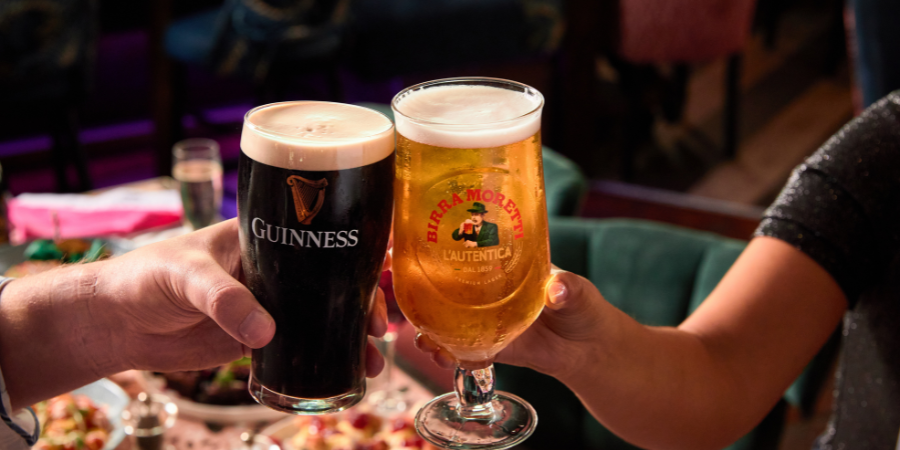 UNLOCK MORE WITH MiXR