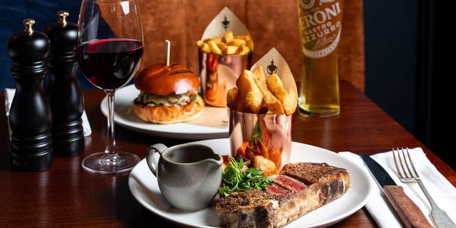 A Classic Pub Steak Experience