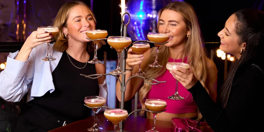 SIPPIN' AROUND THE COCKTAIL TREE