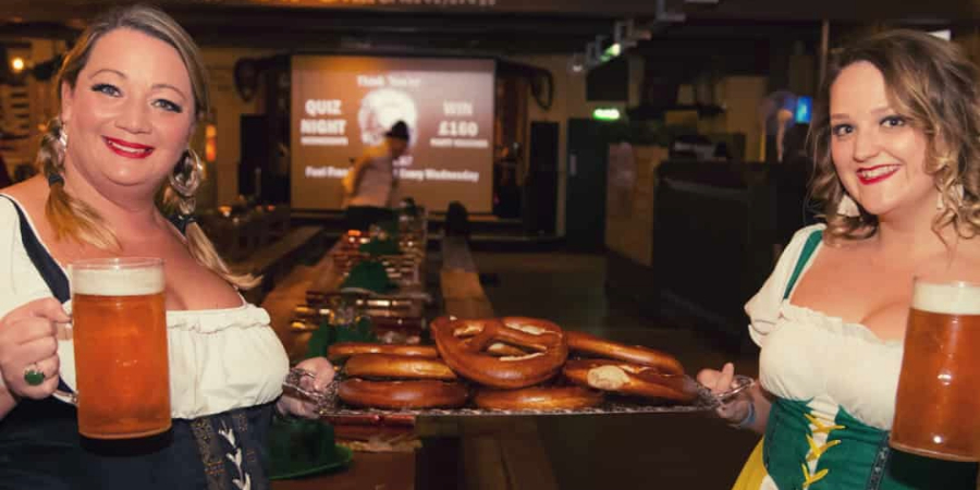 Bierkeller Steins and Pretzels