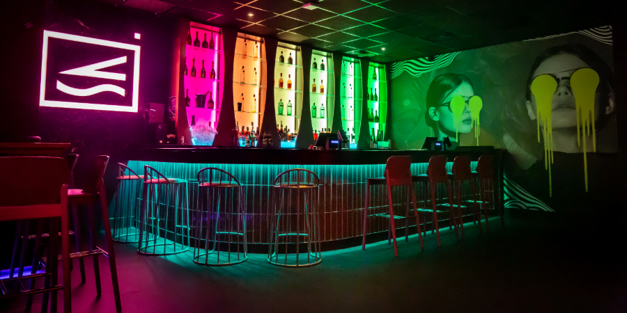 Sailors Club bar area