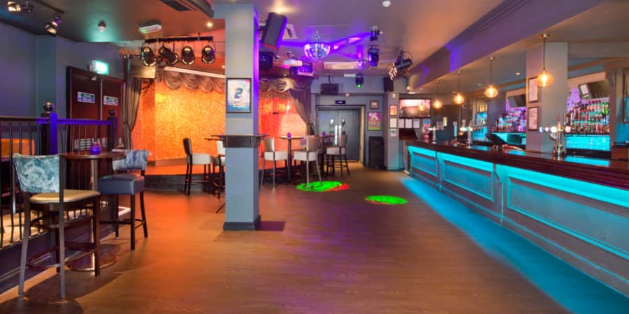 Two Brewers bar area