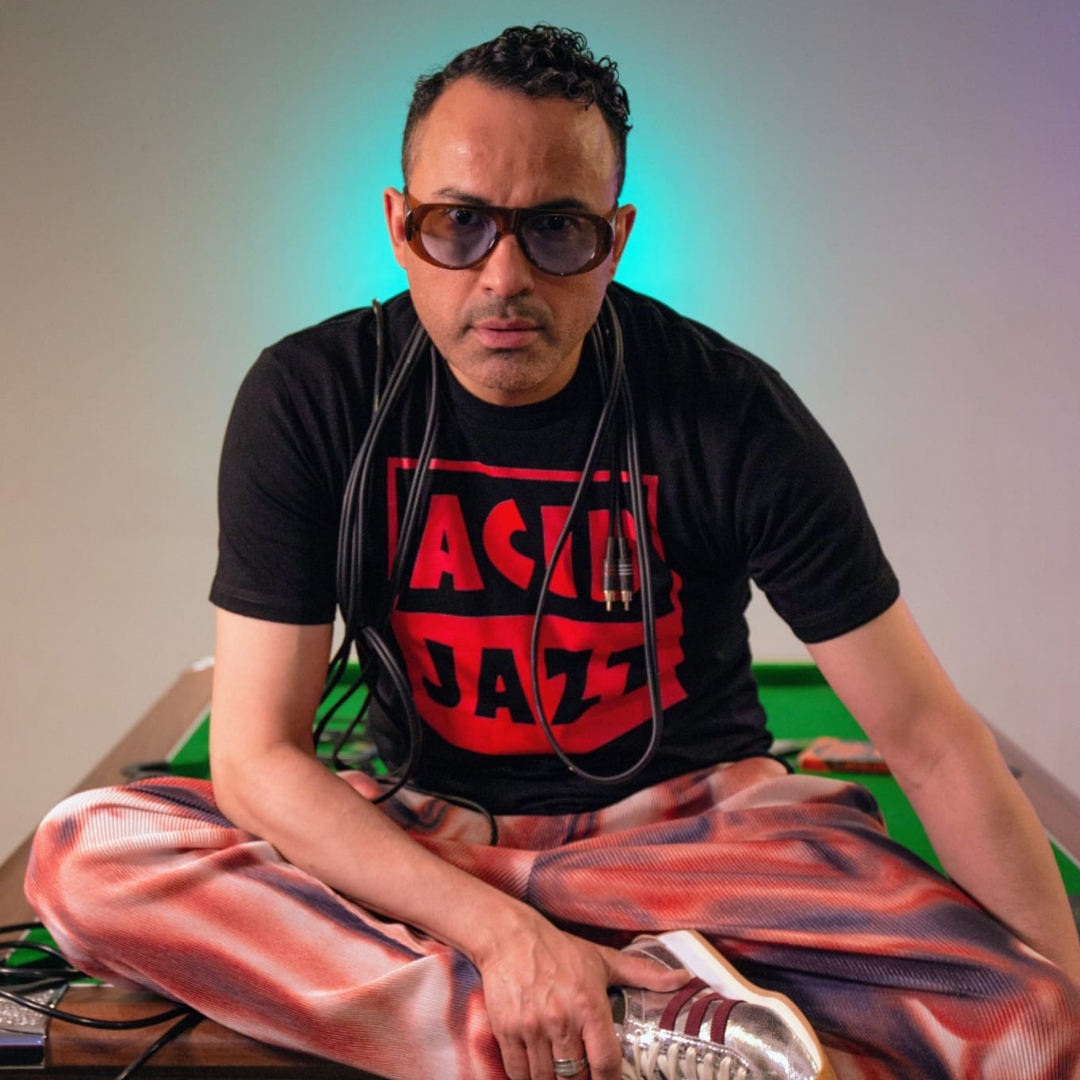 THROWBACK FRIDAYS With DJ Alex Soul Eugenio