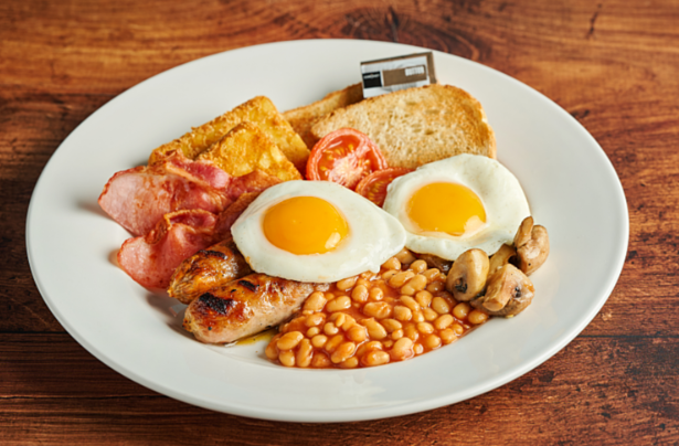 Breakfast at the Nags