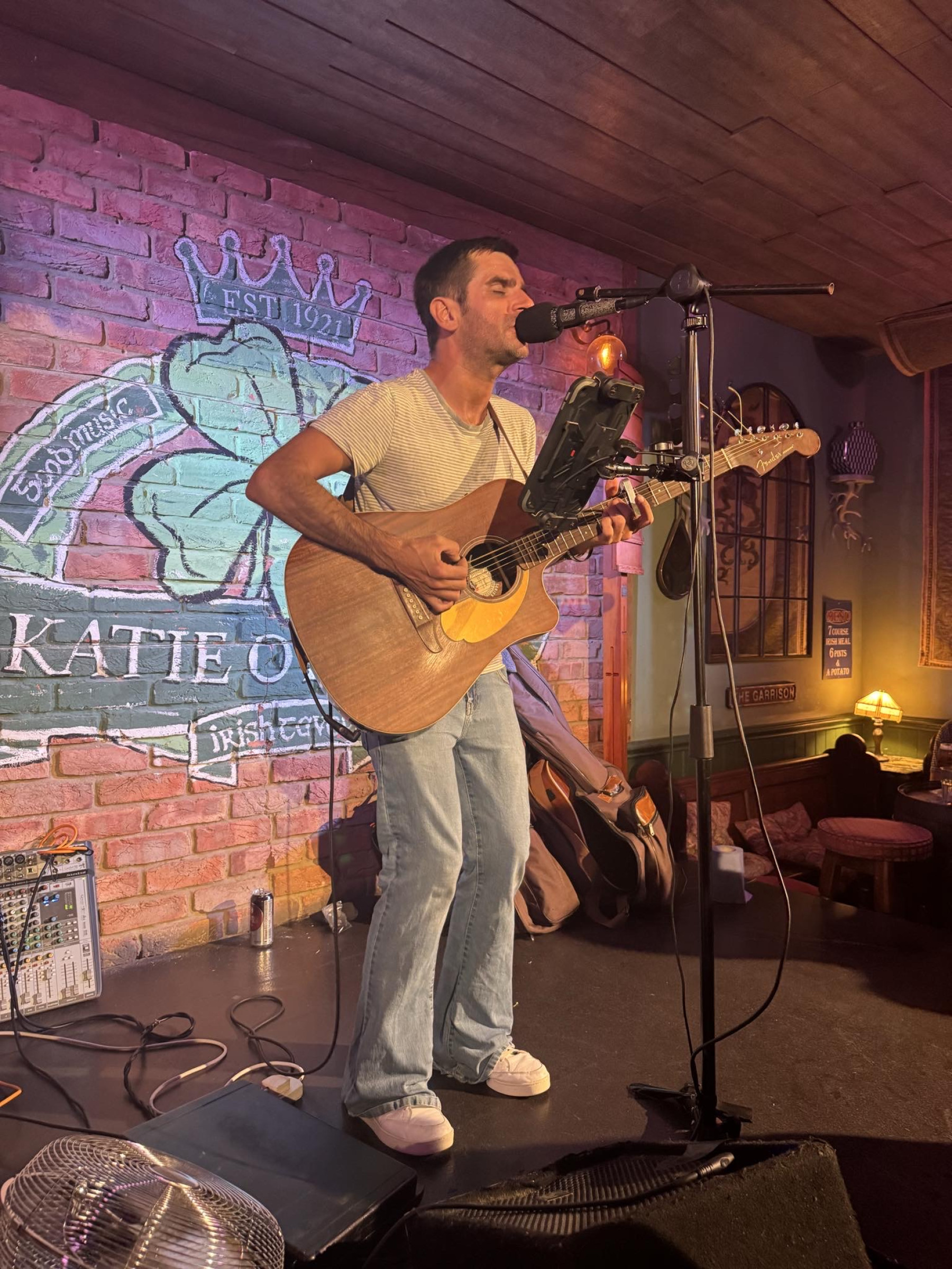 live singer Christophe Avoriaz, 