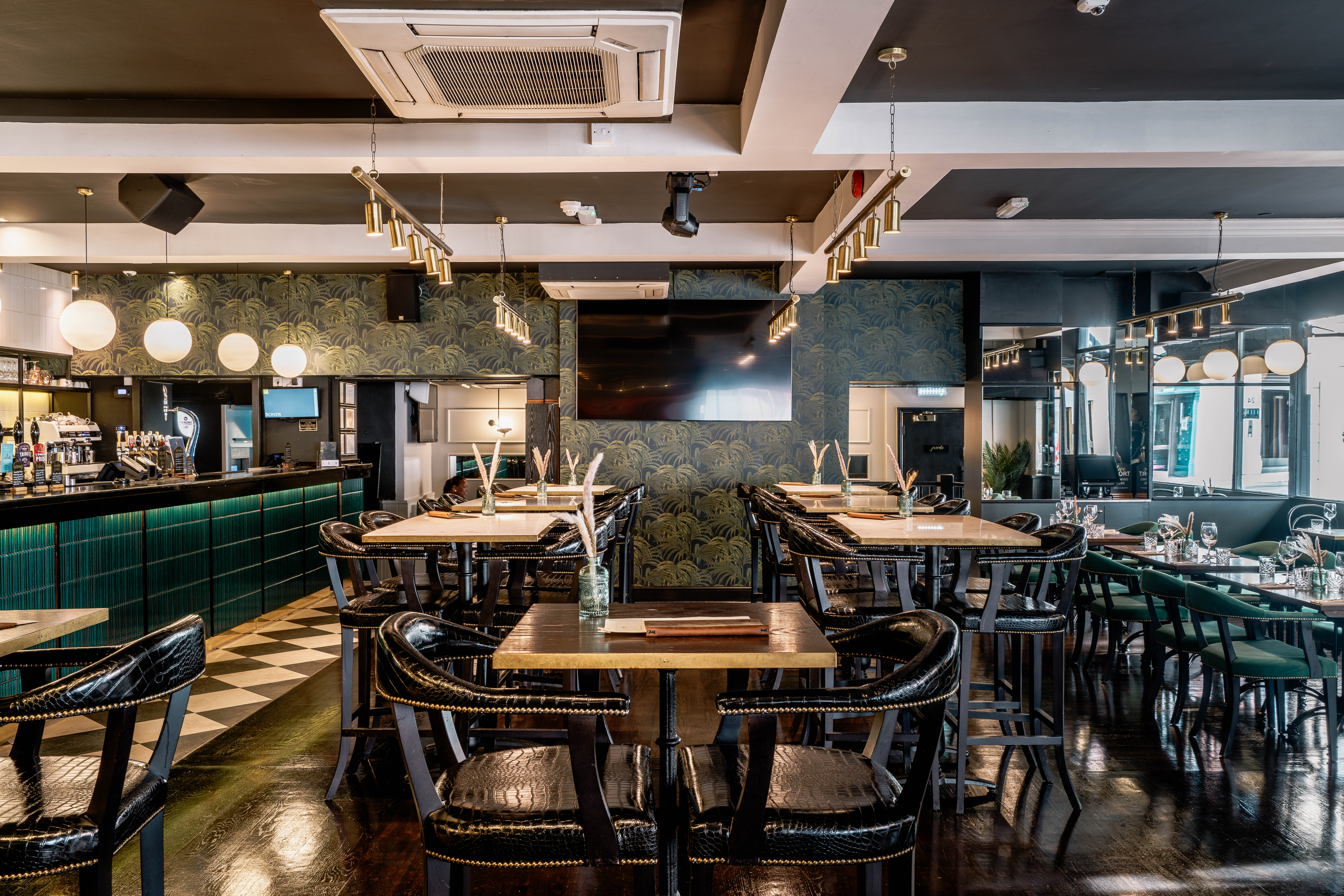 Grand National - Ladies Day