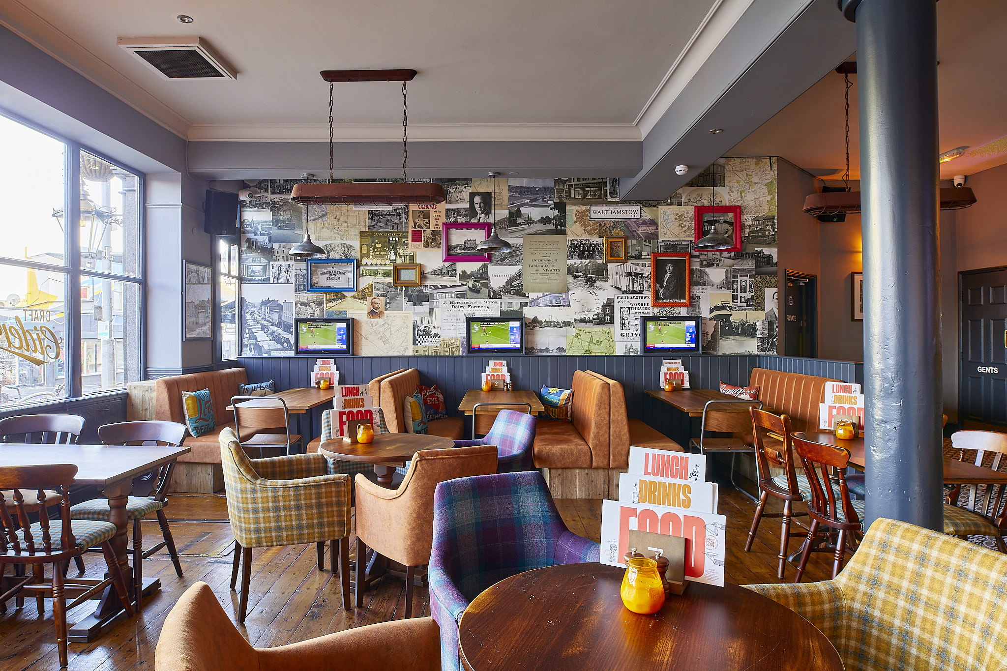 Booths and seating areas at The Bell, Walthamstow