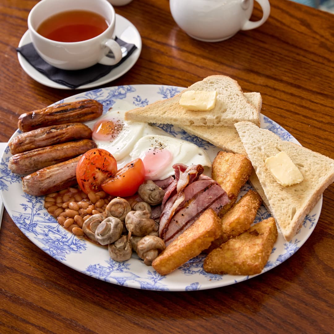 Legendary big plates - Even Bigger Full Breakfast Legendary big plates - Even Bigger Full Breakfast