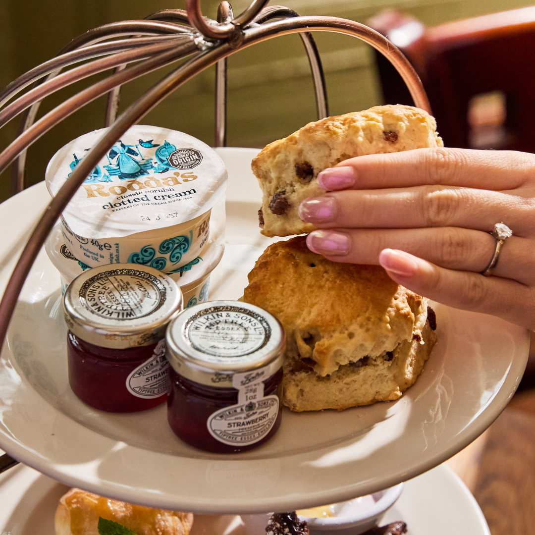 Afternoon Tea at Queens Head Frodsham