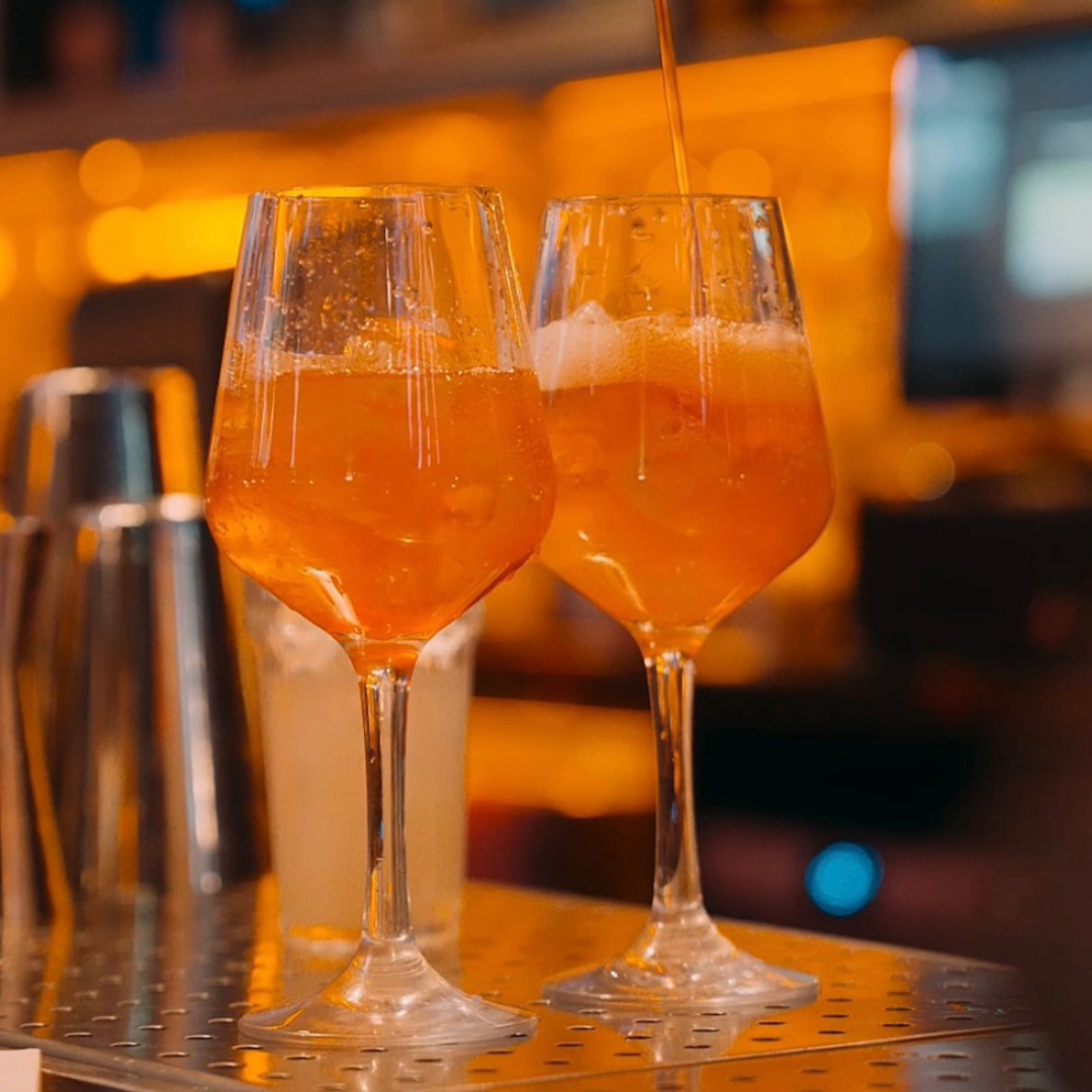 Aperol Spritz at Apres Ski Paloma Club Be At One