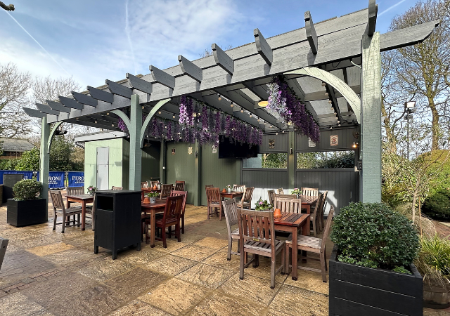 Beer Garden at Woodman Banstead