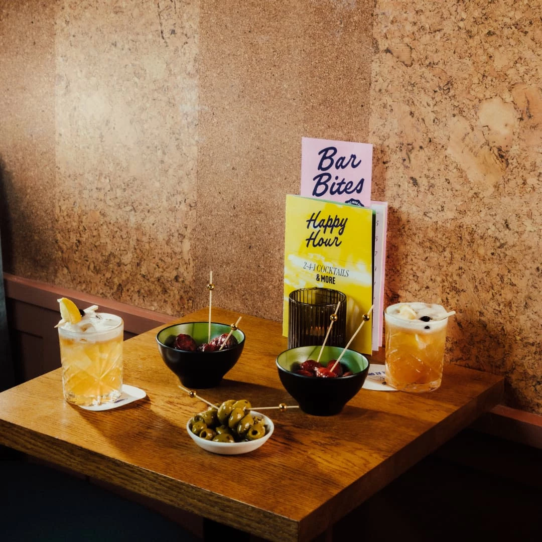 Bar Bites & Drinks
