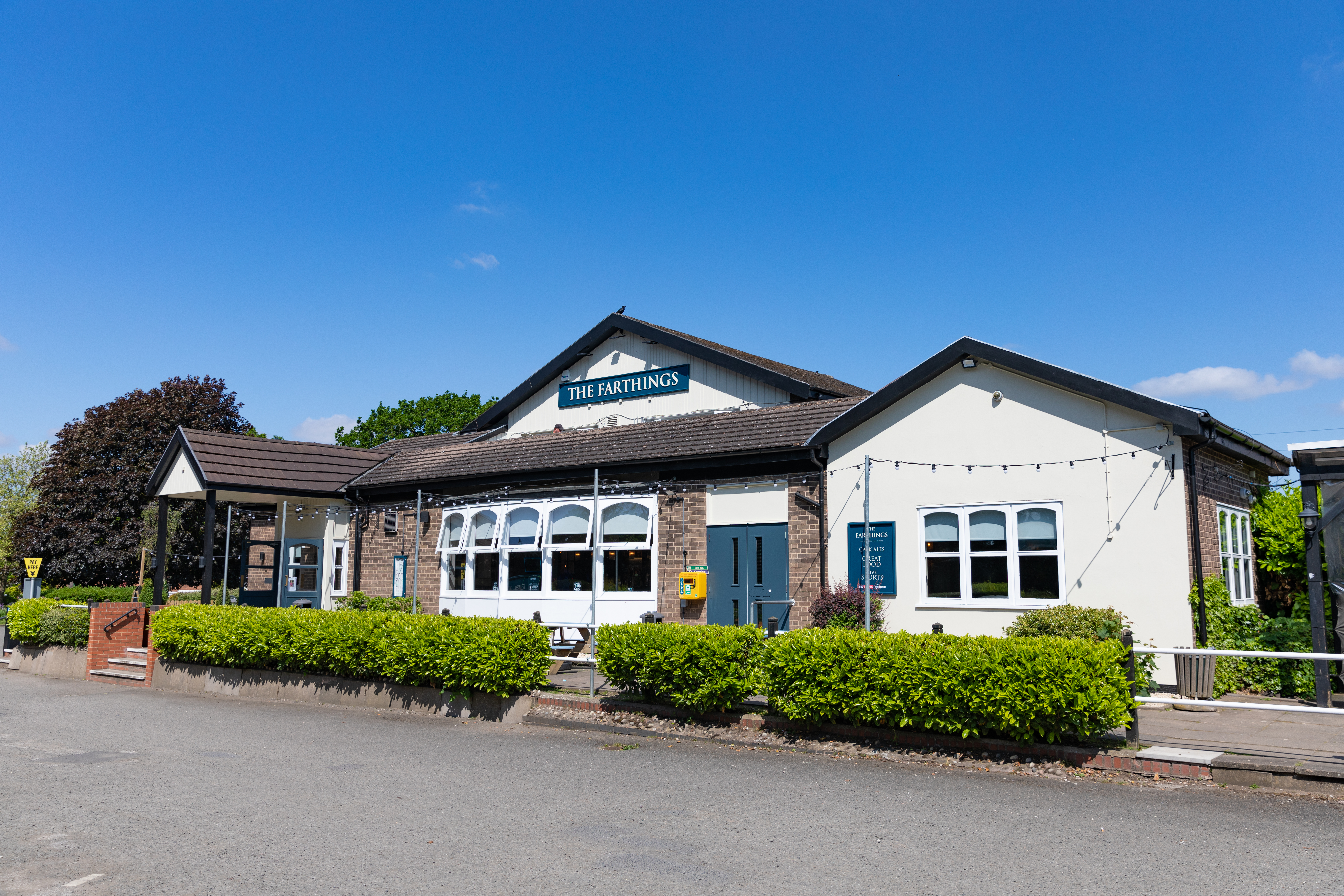 External image of the Farthings pub