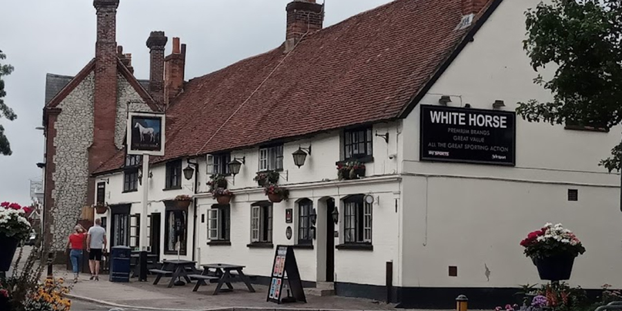 White Horse Alton Pub in Alton