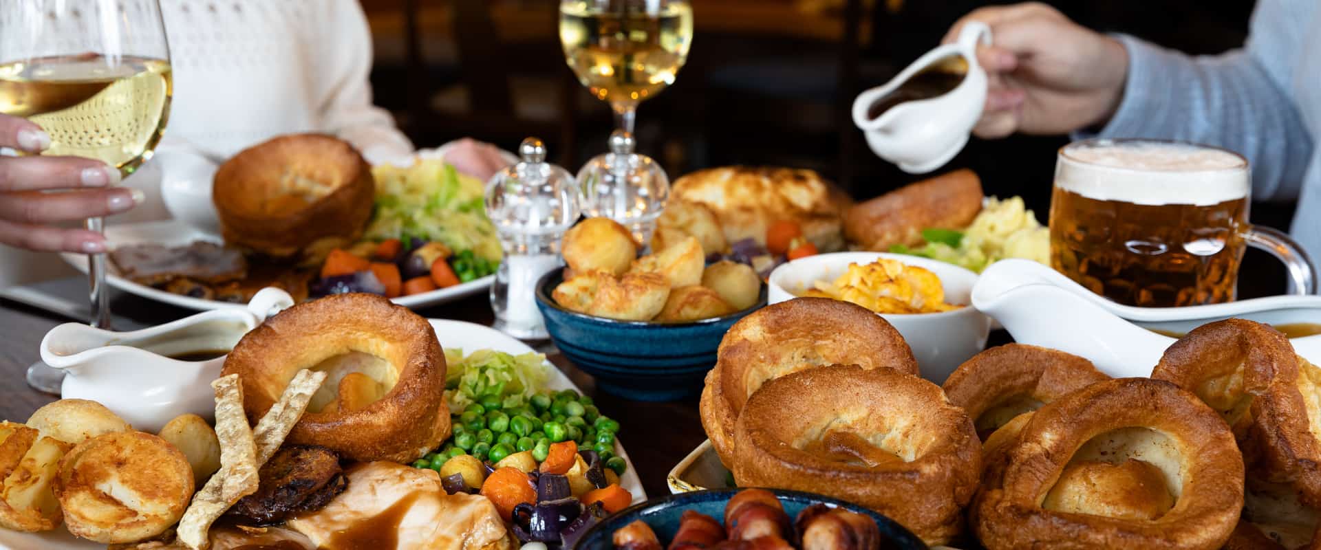 Enjoy a delicious Sunday lunch at The Oak Tree