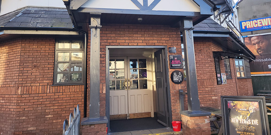 Royal Oak Hotel Walton Pub in Liverpool