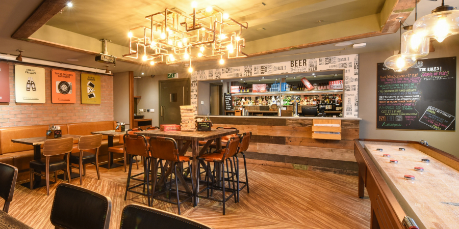 Interior of Tank and Paddle, Bishopsgate