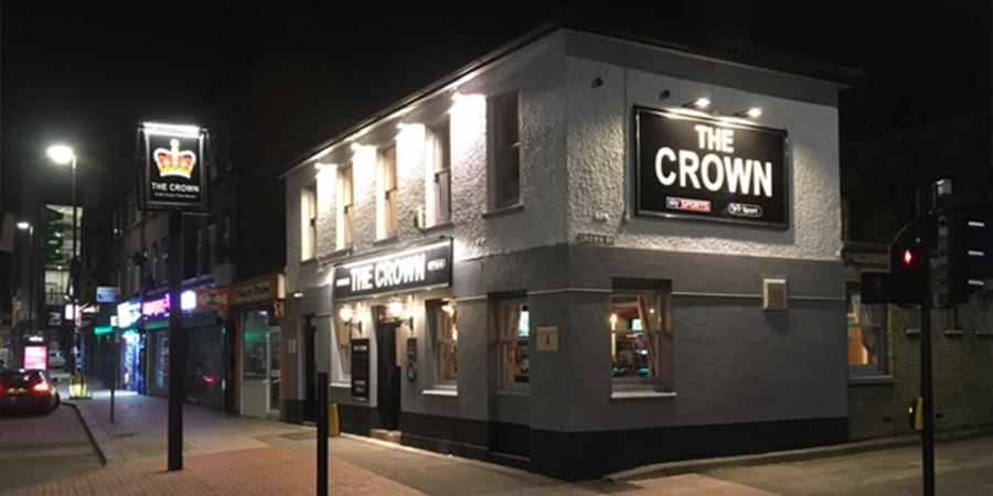 Crown Sutton Pub in Sutton