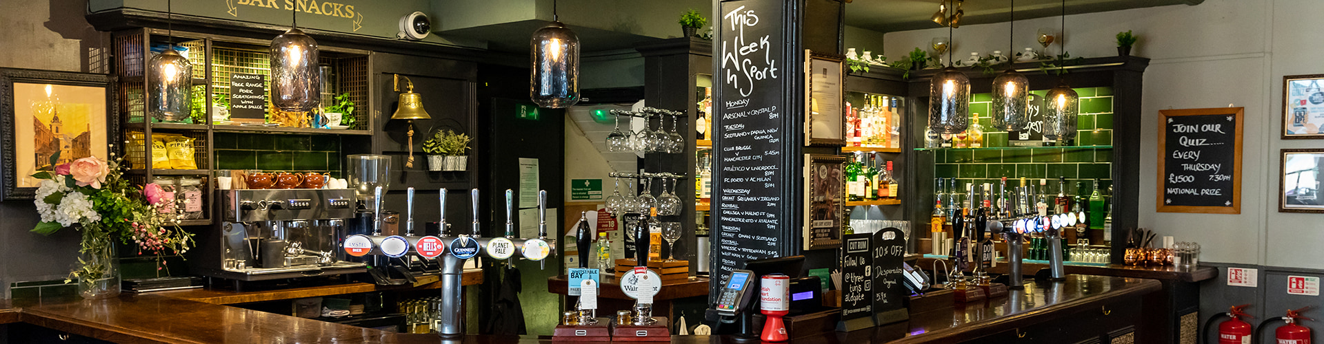 three-tuns-pub-in-london-pub-restaurant