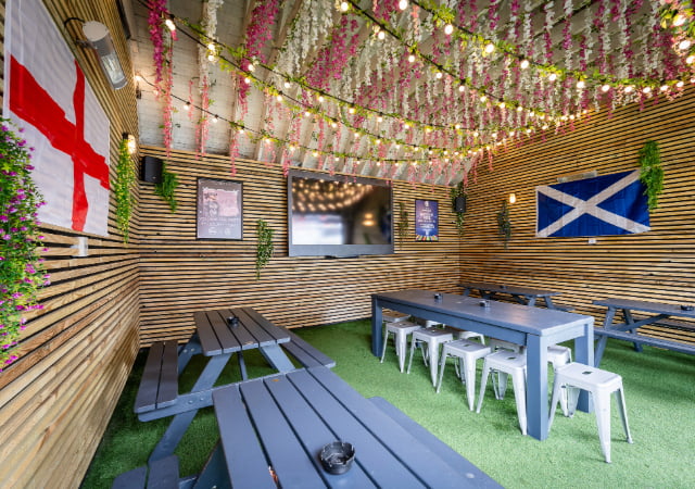 Beer Garden at Golden Lion Bexleyheath