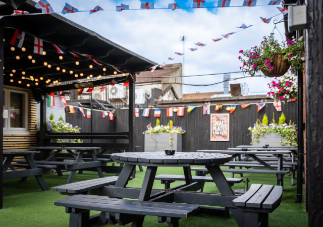 Beer Garden at Golden Lion Bexleyheath