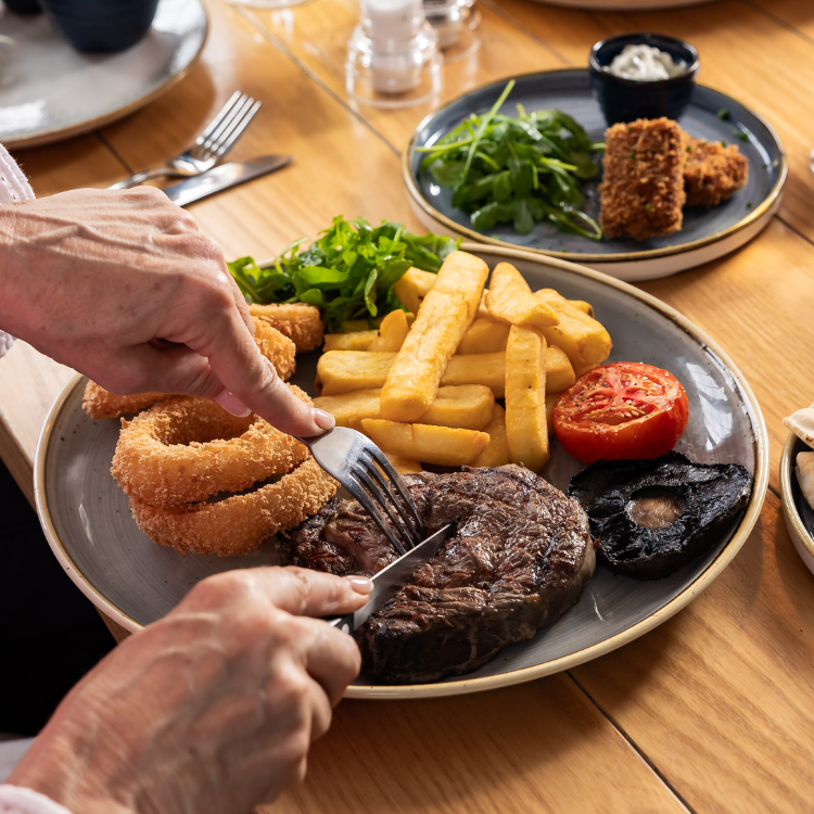 Steak and Sides at Heritage Pubs