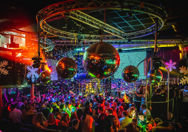 Popworld Glitterball