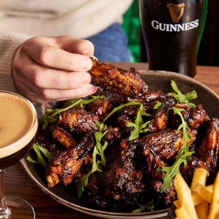 Midweek Wings Dinner at Hope & Anchor Liverpool