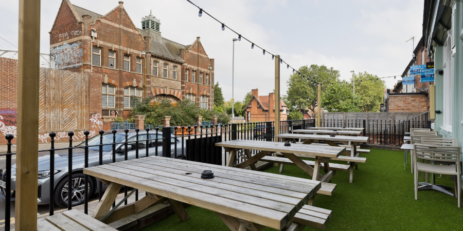 Bristol Pear Selly Oak Private Hire