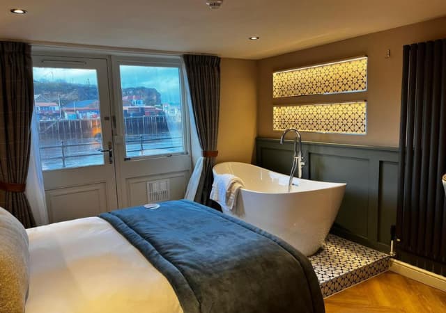 Hotels in Whitby | Duke of York pub in Whitby