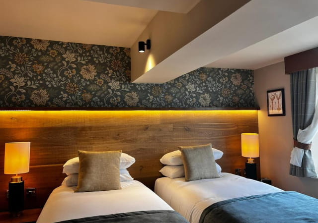 B&Bs near Whitby Harbour | Duke of York pub in Whitby