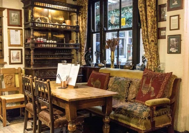 Golden Fleece York Customer Seating Area