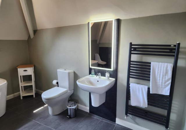 Station Inn Whitby En-Suite Bathroom Station Inn Whitby En-Suite Bathroom