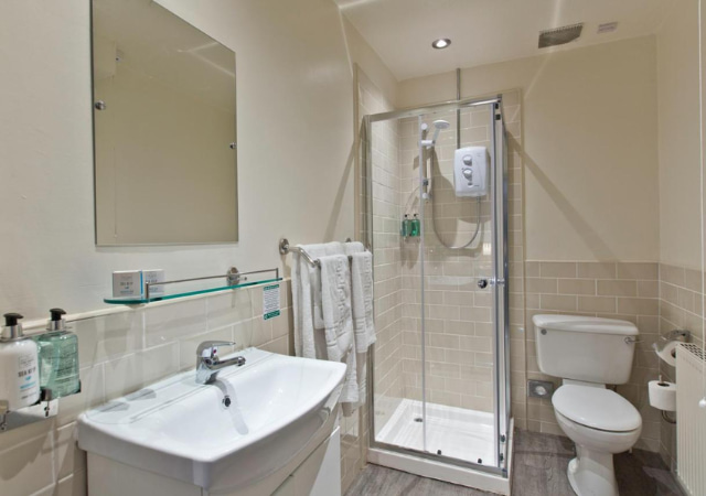 Abbey Inn En-Suite Shower Room