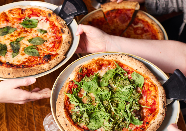 3 pizzas 3 pizzas