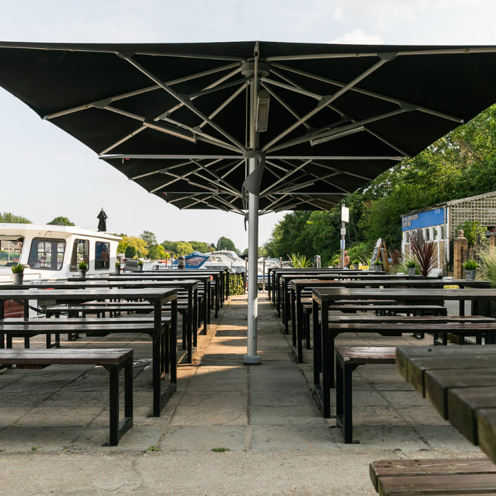 Beer Garden at The Anglers Walton On Thames Beer Garden at The Anglers Walton On Thames