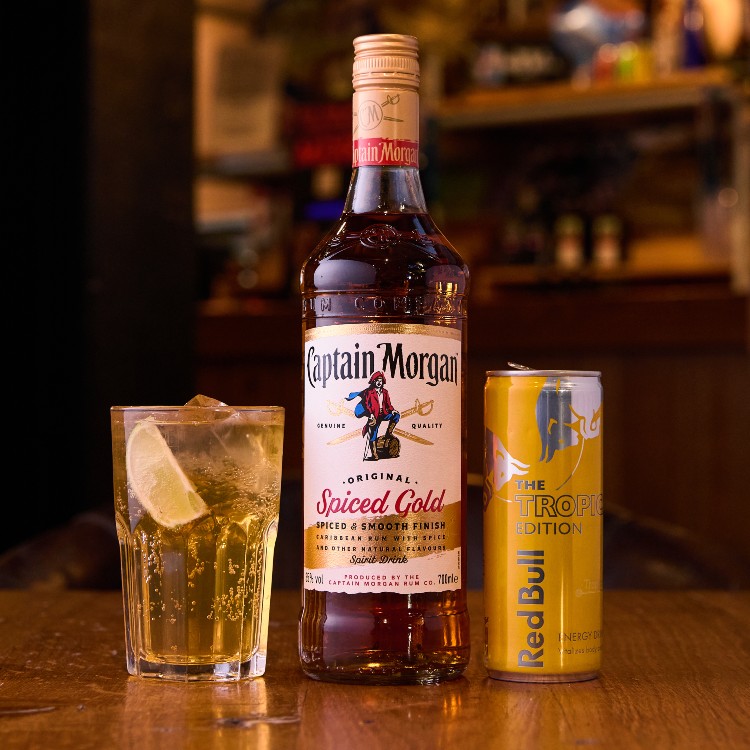 Captain Morgan Rum Punch