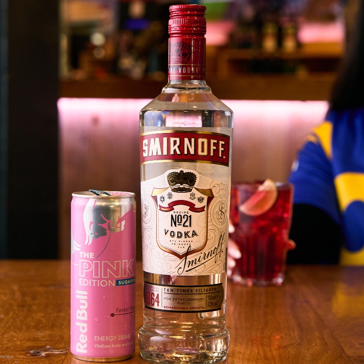 Pink Redbull Smirnoff Vodka 