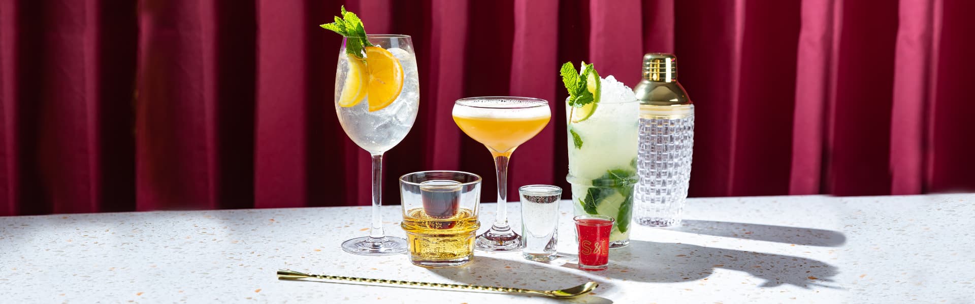 Book your cocktail making class in Leeds - Park Row today!