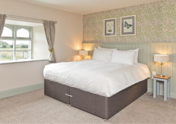 Stork Hotel Bed & Breakfast near Lancaster