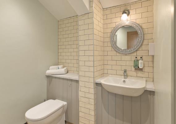 Stork Hotel Bed & Breakfast near Lancaster